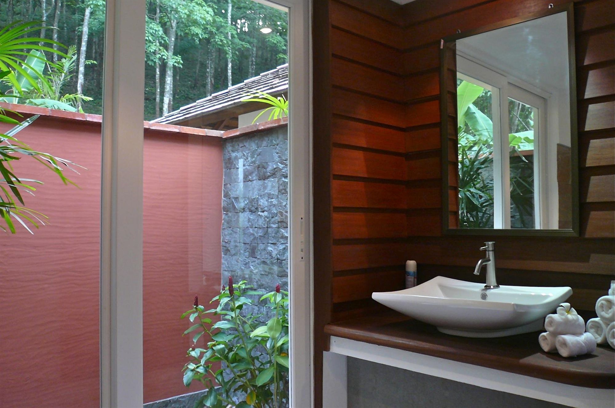 Фото Koyao Bay Pavilions