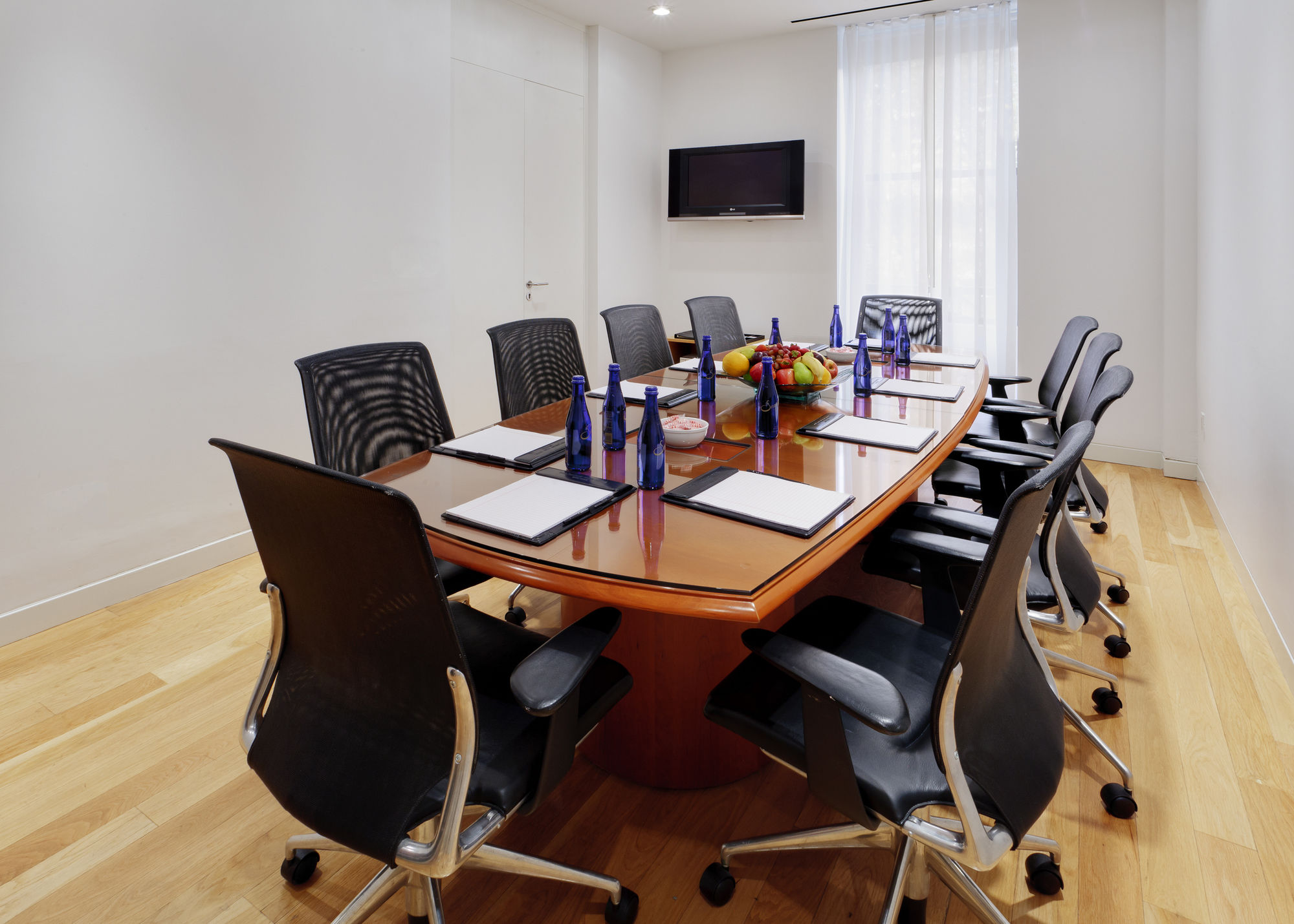 Фото The Bryant Park Hotel