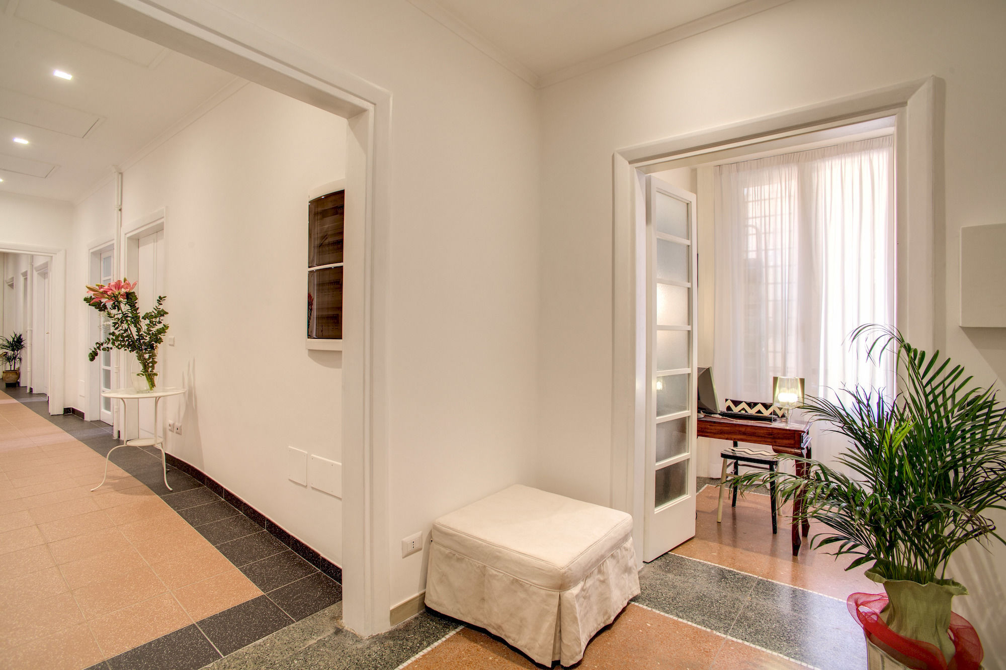 Фото Roma In Una Stanza Guest House