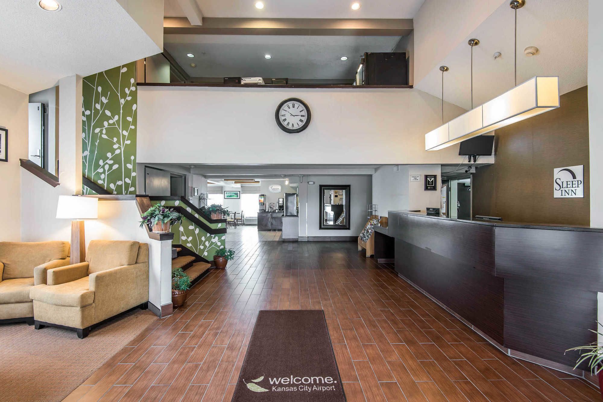 Фото Sleep Inn Kansas City International Airport