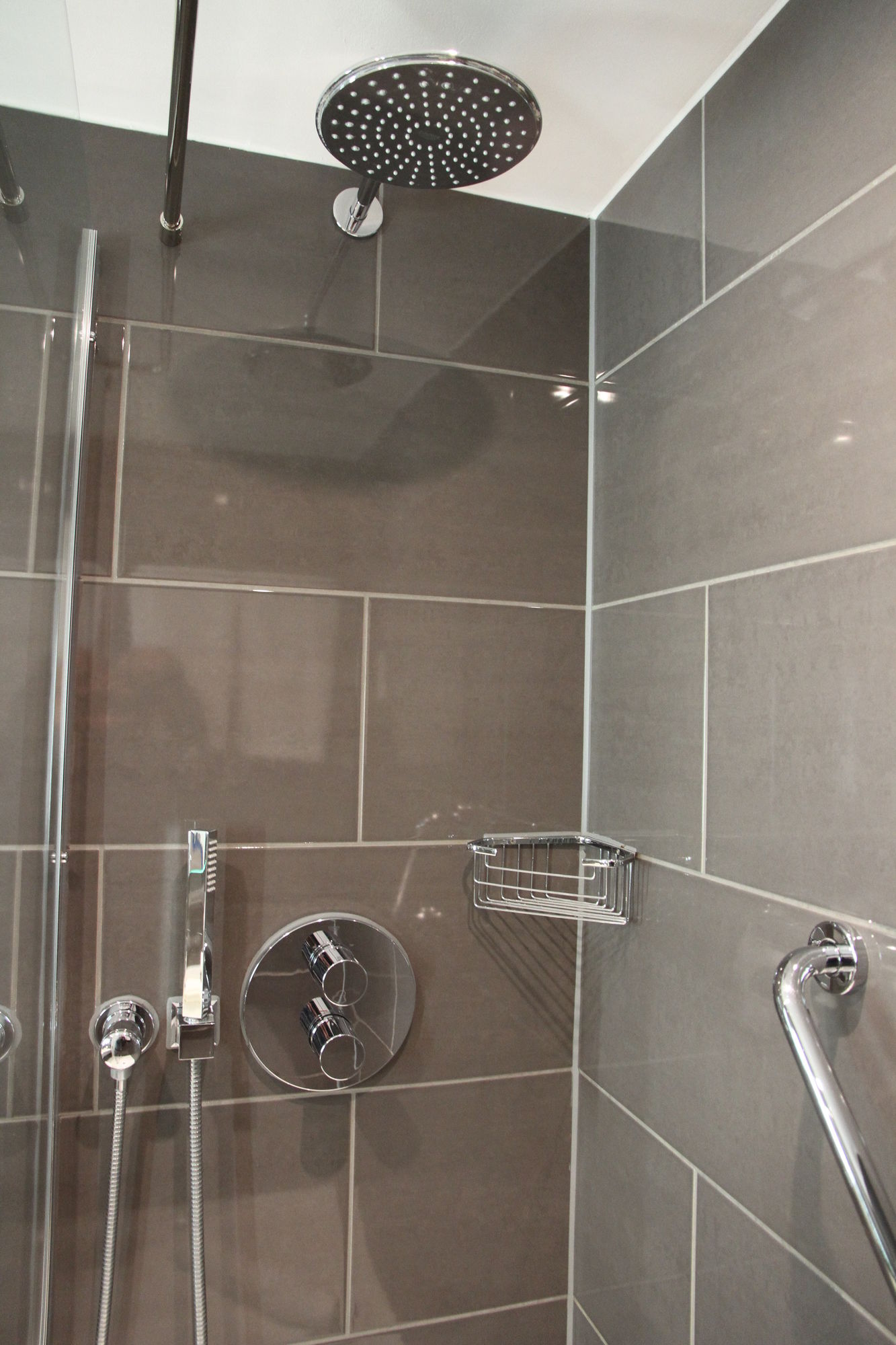 Фото DoubleTree by Hilton Bristol City Centre