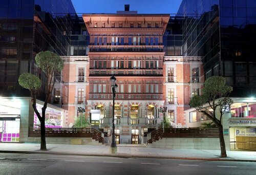 Внешний вид отеля Barceló Oviedo Cervantes в Овьедо, фото 1