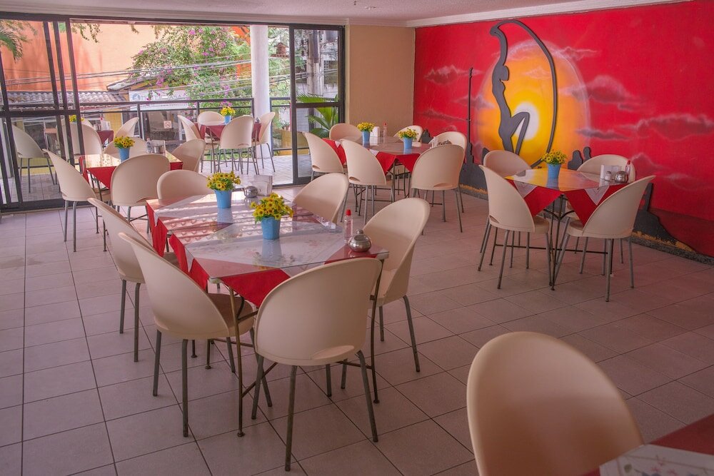 Фото Casa Blanca Hotel