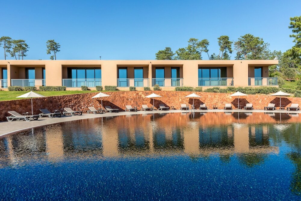 Фото Nau Morgado Golf & Country Club