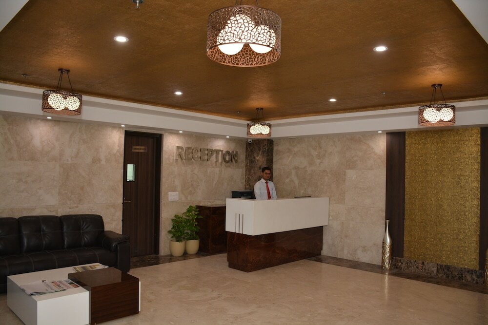 Фото Hide Away Suites