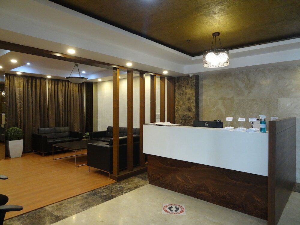 Фото Hide Away Suites