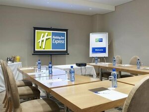 Гостиница Holiday Inn Express Cape Town City Centre