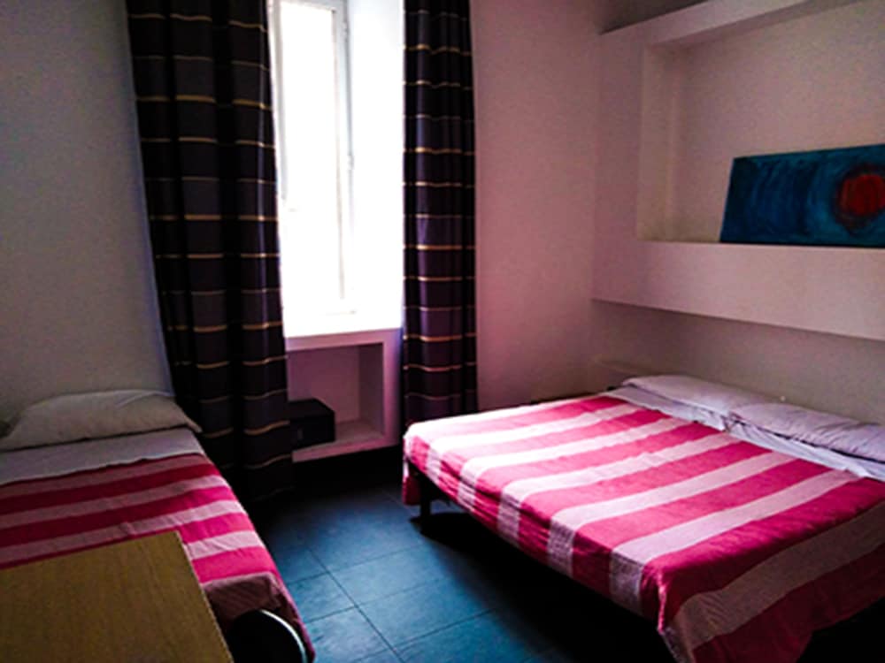 Фото M&j Place Hostel Rome