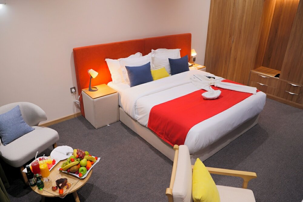 Фото Novotel Suites Riyadh Centre