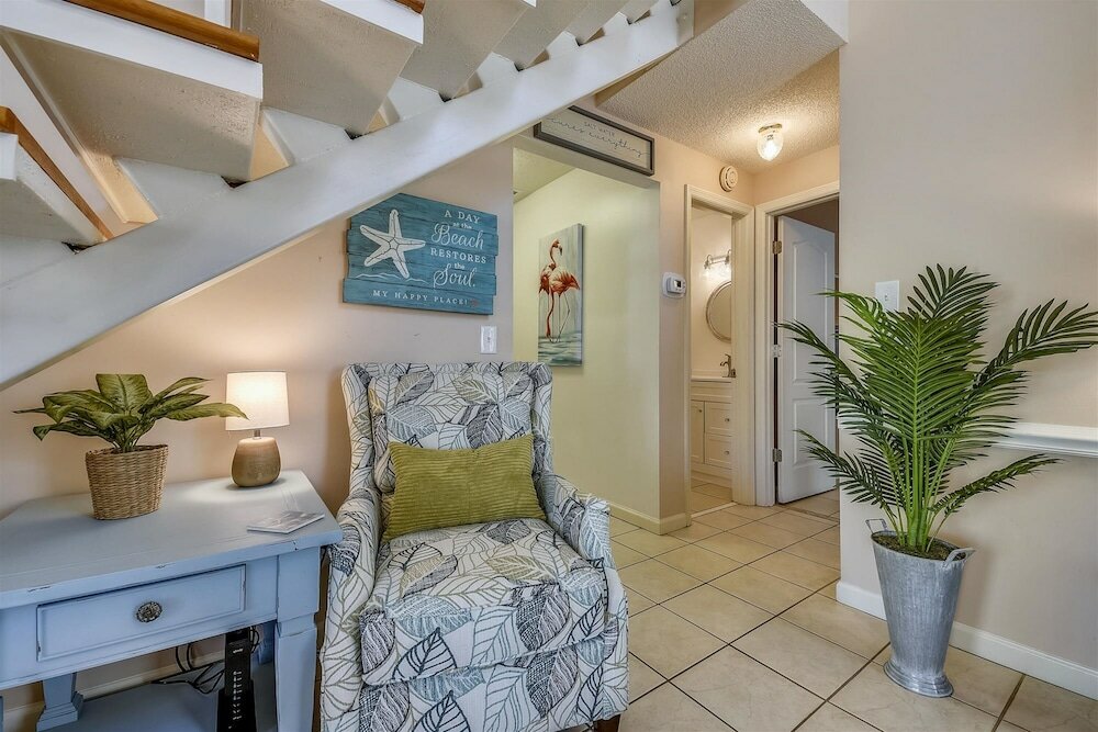 Фото Flip Flop Inn by Book That Condo