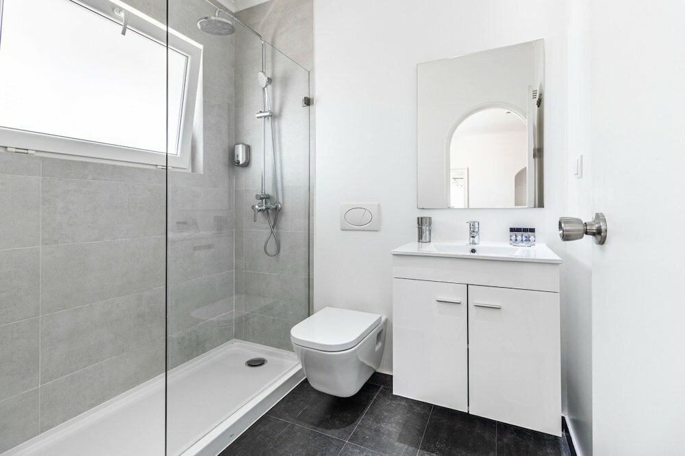 Фото Lisbon Terrace Suites for Large Groups