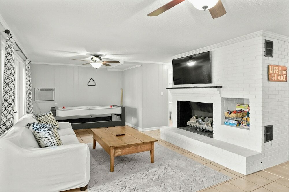 Фото Dock Days by Avantstay Swimming Platform, Dock