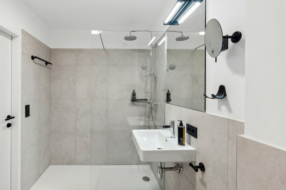 Фото Limehome Salzburg Sterneckstr