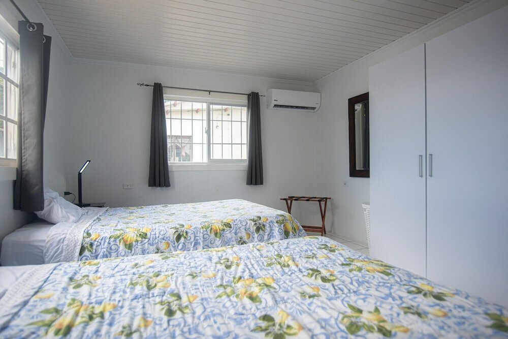 Фото Aruban Home Close to Beach