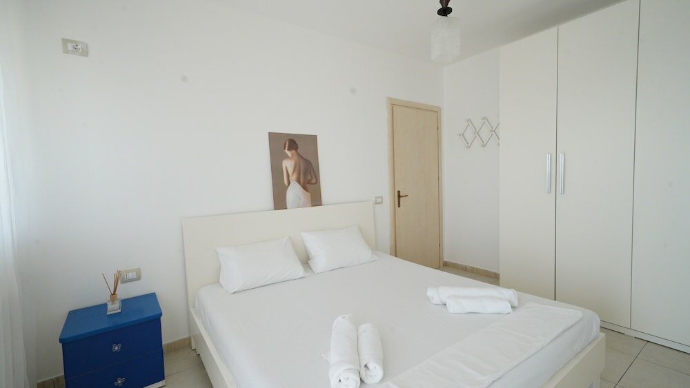 Фото The Beachfront Apartment