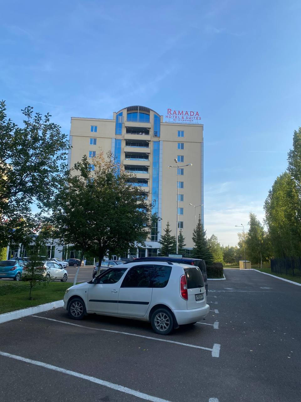 Фото Ramada Hotel & Suites by Wyndham Alabuga