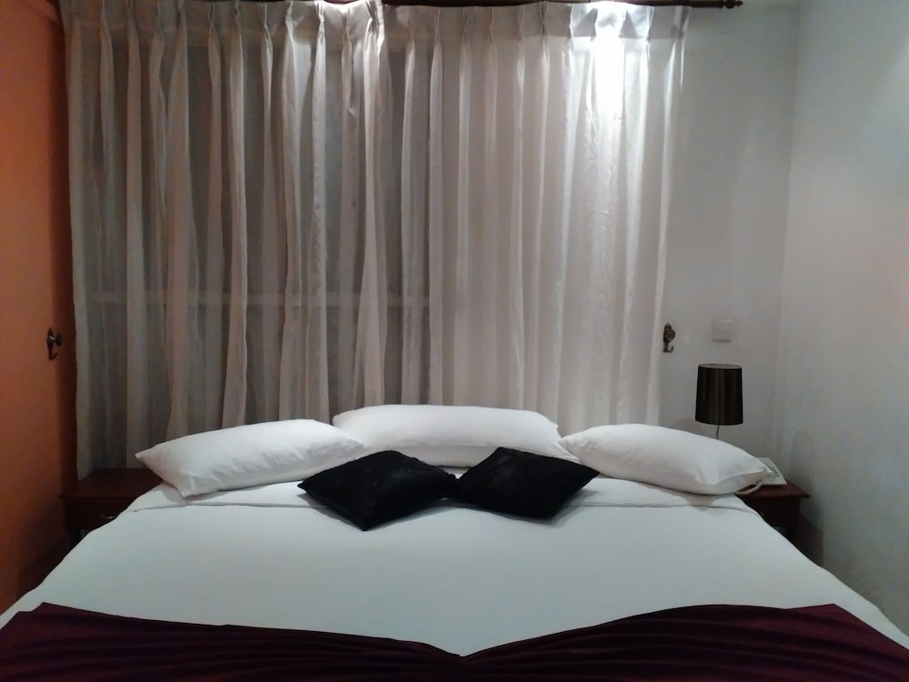 Фото Midky Hotel