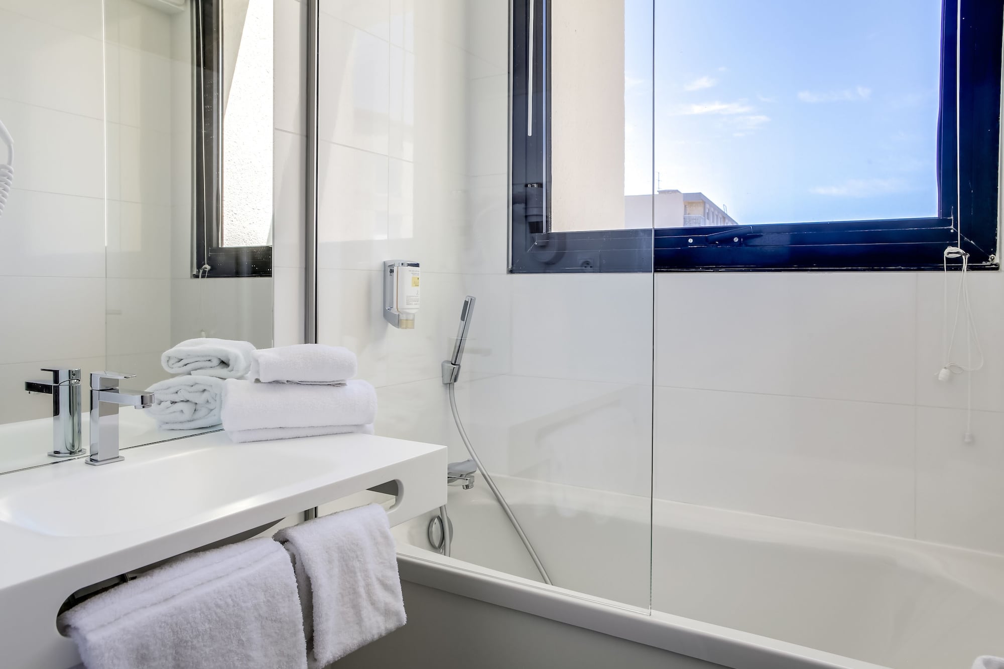 Фото Victoria Garden Bordeaux Centre