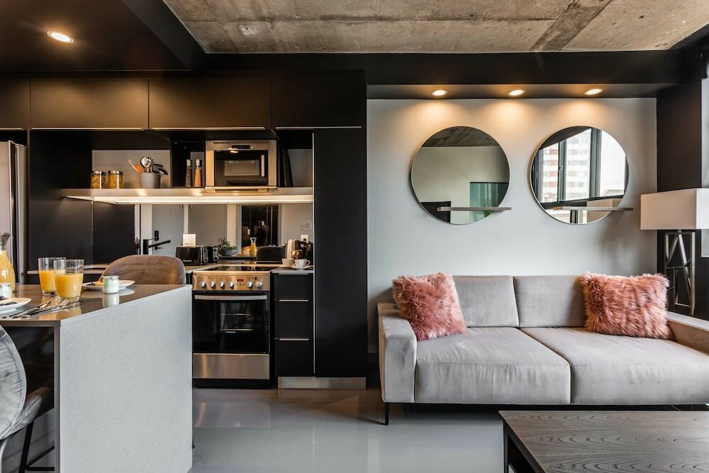 Фото Pierce Boutique Apartments