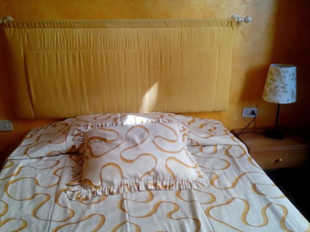 Фото Hotel Tourist House