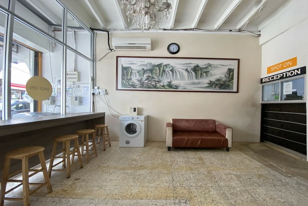 Фото Spot On 89673 Good Friend Hotel