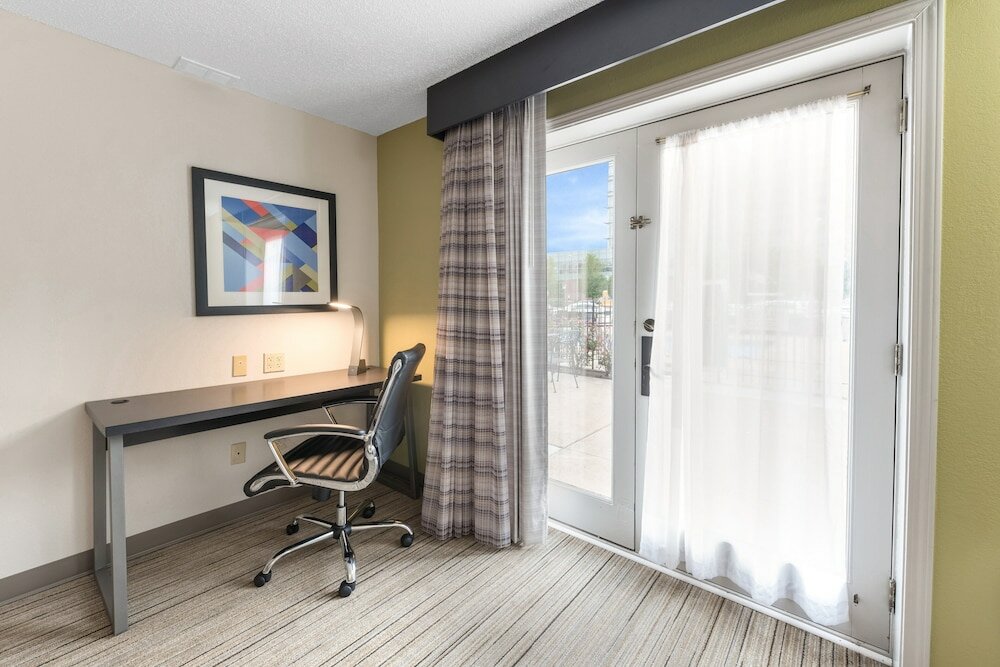 Фото Holiday Inn Express Columbus Downtown, an Ihg Hotel