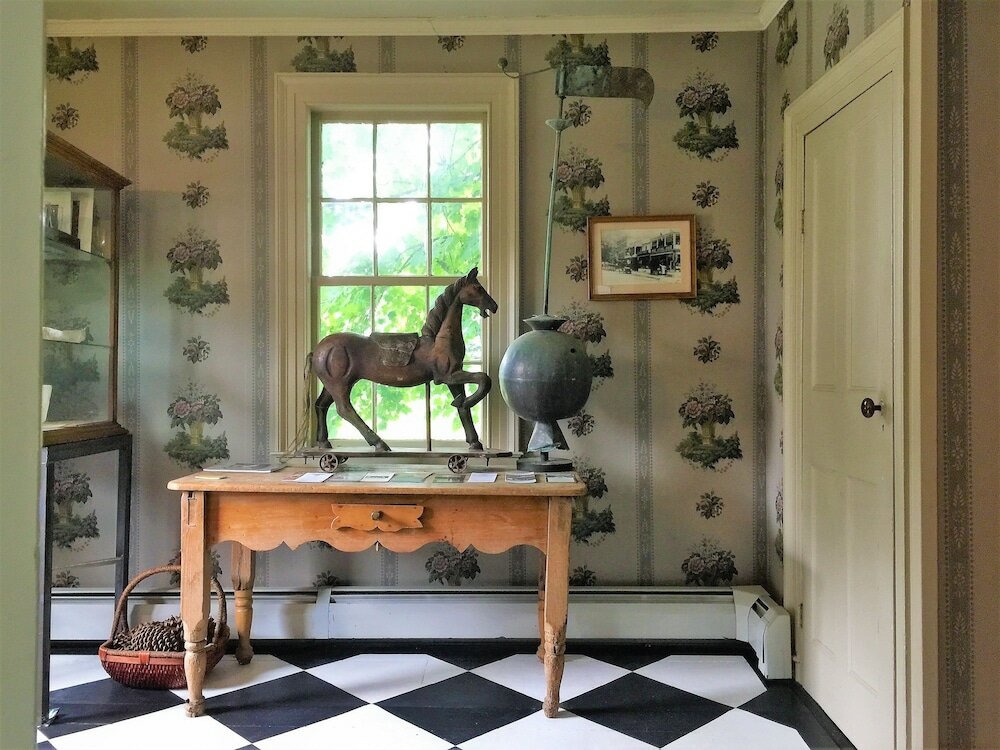 Фото Eddington House Inn