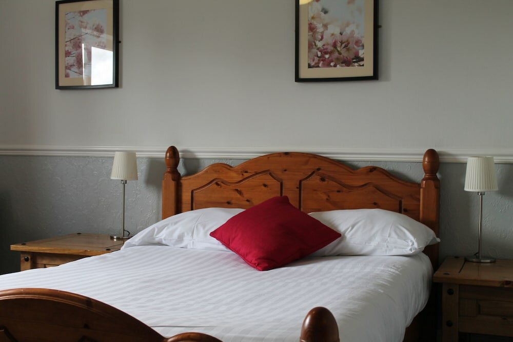 Фото Oak Farm Hotel