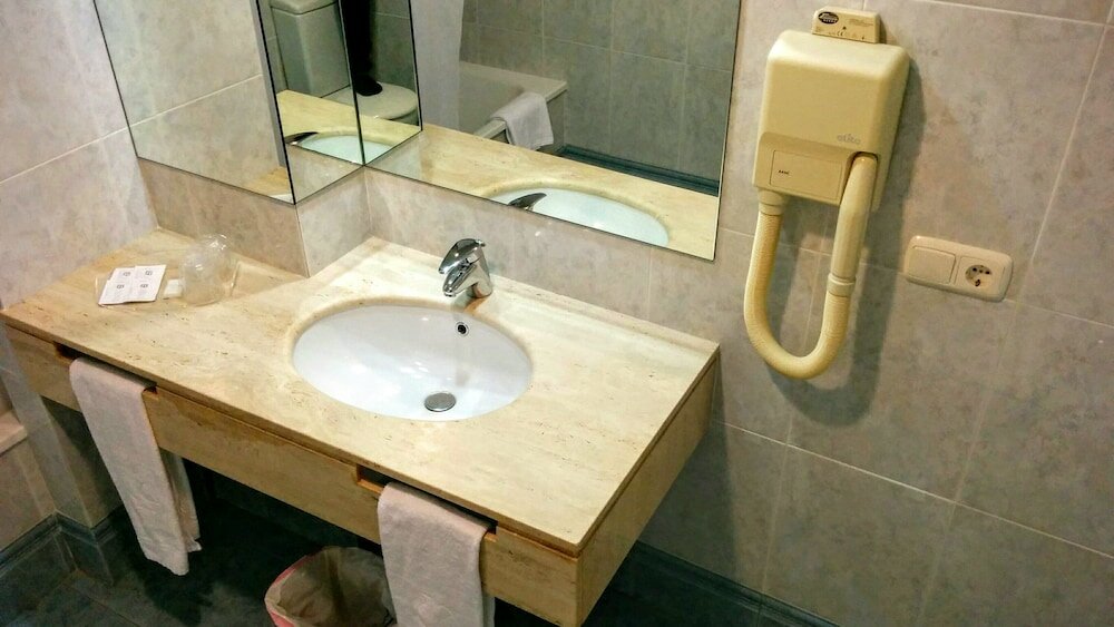 Фото Hotel Bartos