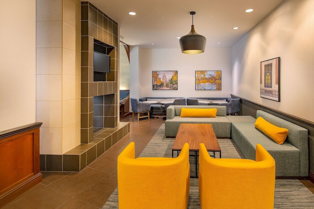 Фото Hyatt Place Madison Downtown