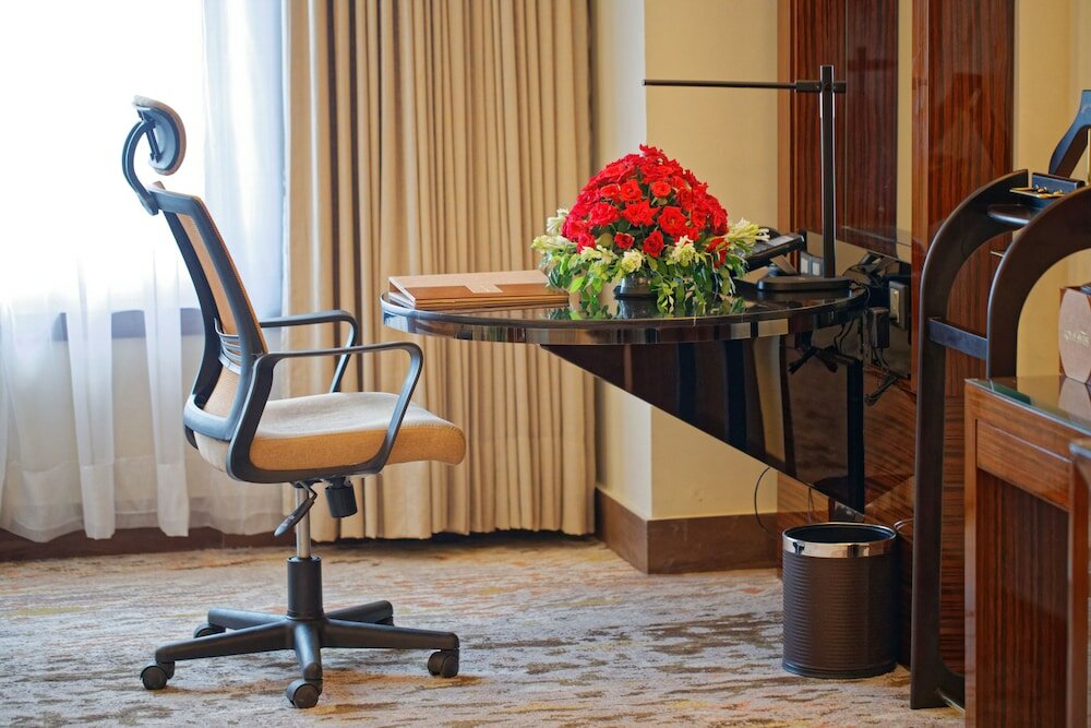 Фото Royal Swiss Hotel