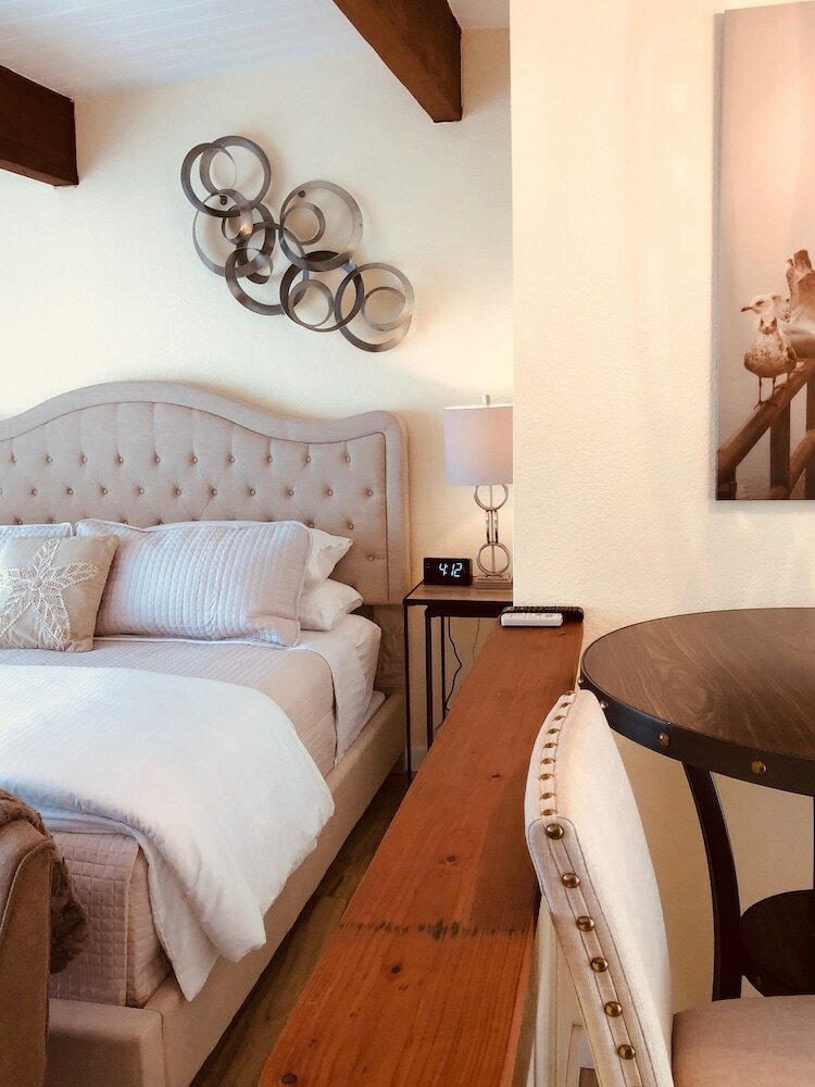 Фото Seafoam Lodge