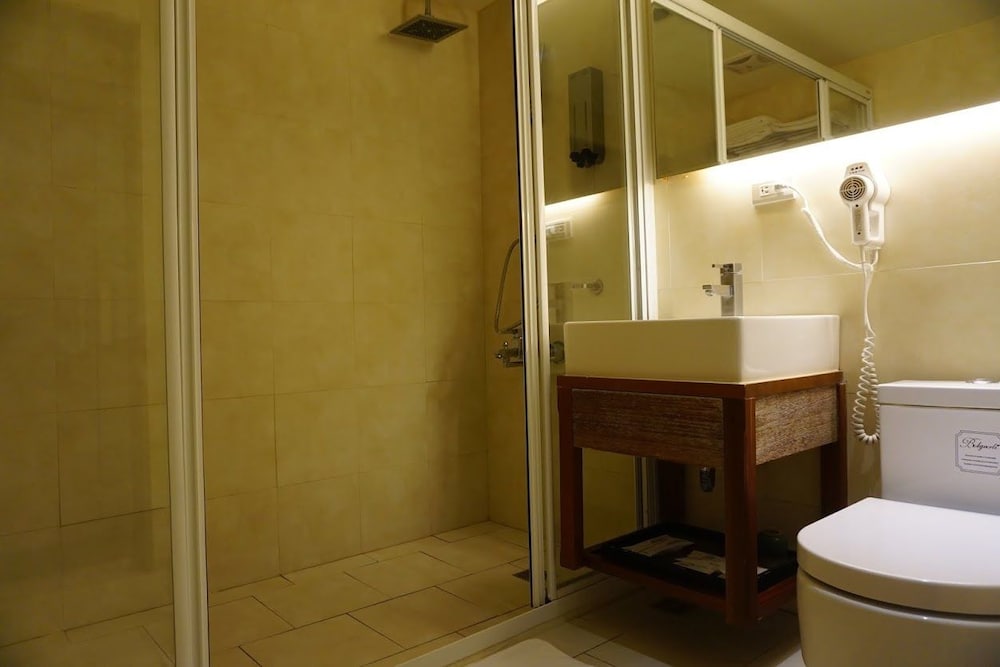 Фото Taitung Bali Suites Hotel