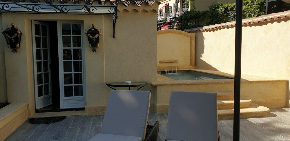 Фото Villa Gallici Hôtel & SPA