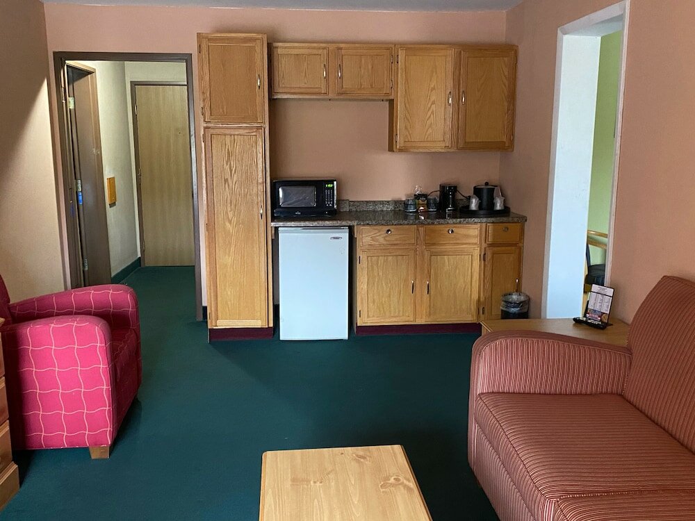 Фото Hometown Inn