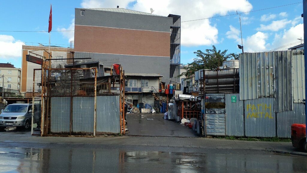 Reception of scrap metal Fatih Metal, Istanbul, photo