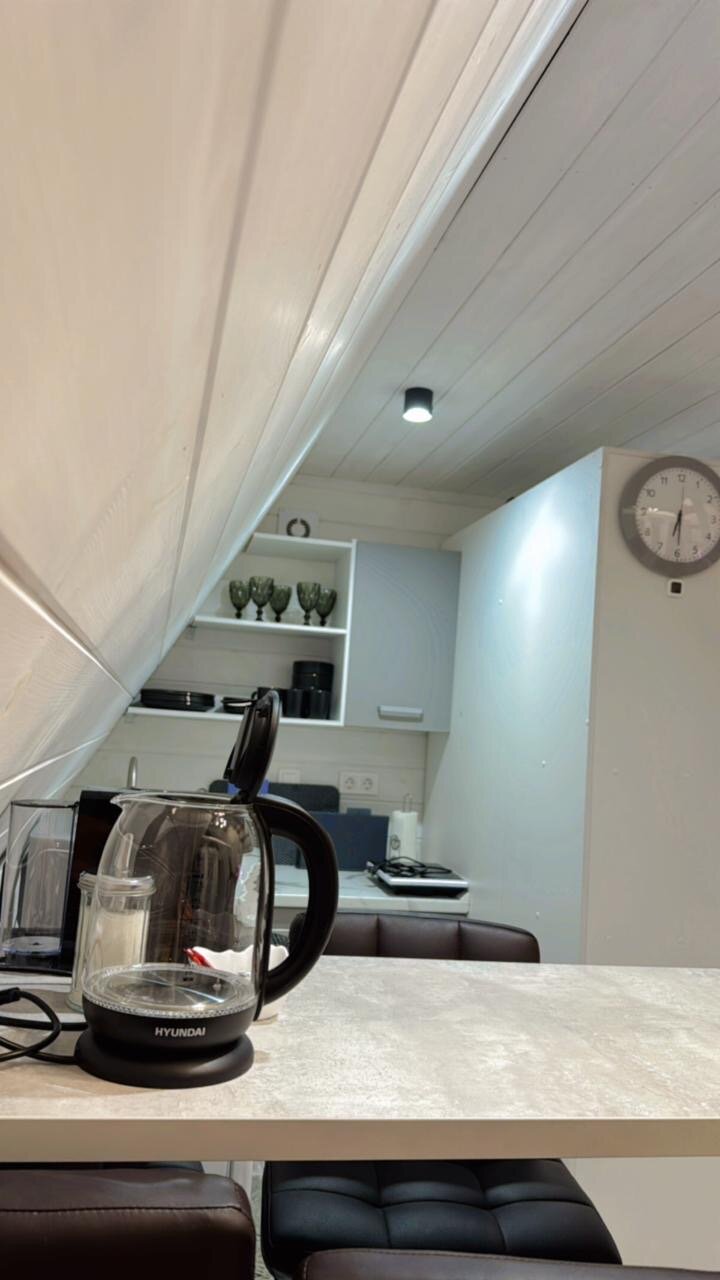 Фото White glamp