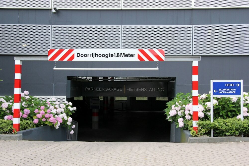 Фото Bastion Hotel Utrecht