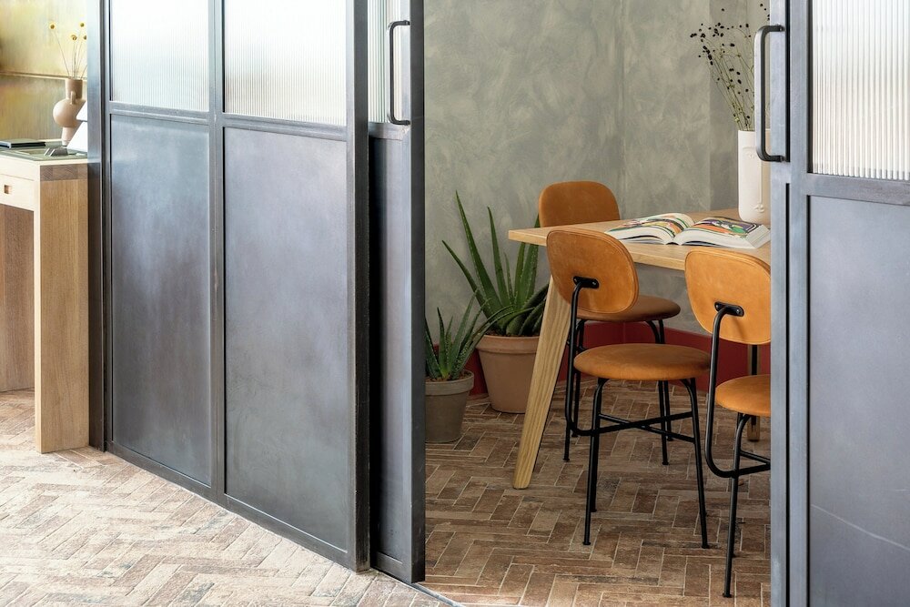 Фото Bermonds Locke