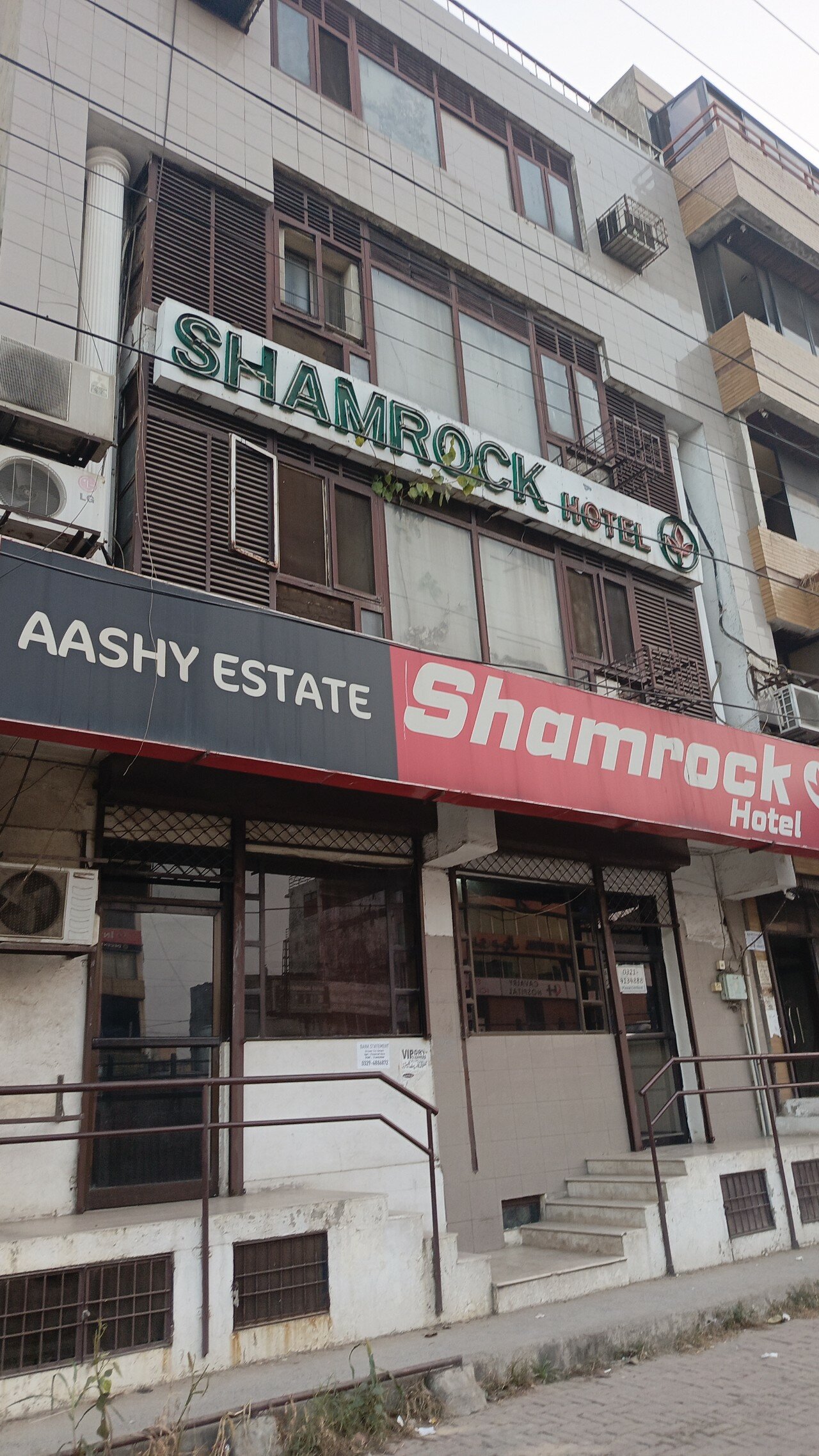 Фото отеля 1