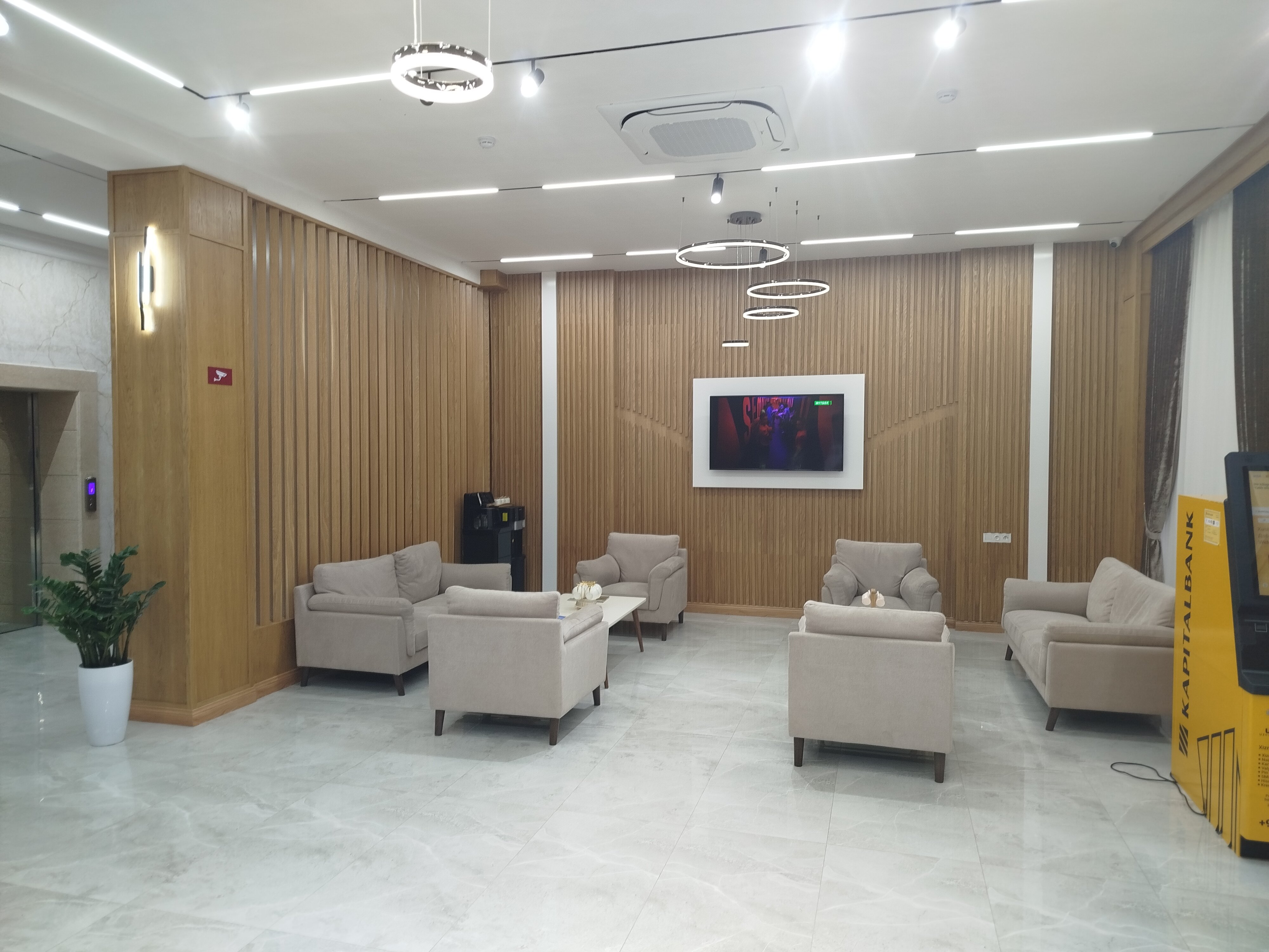 Фото Reikartz Qarshi Hotel