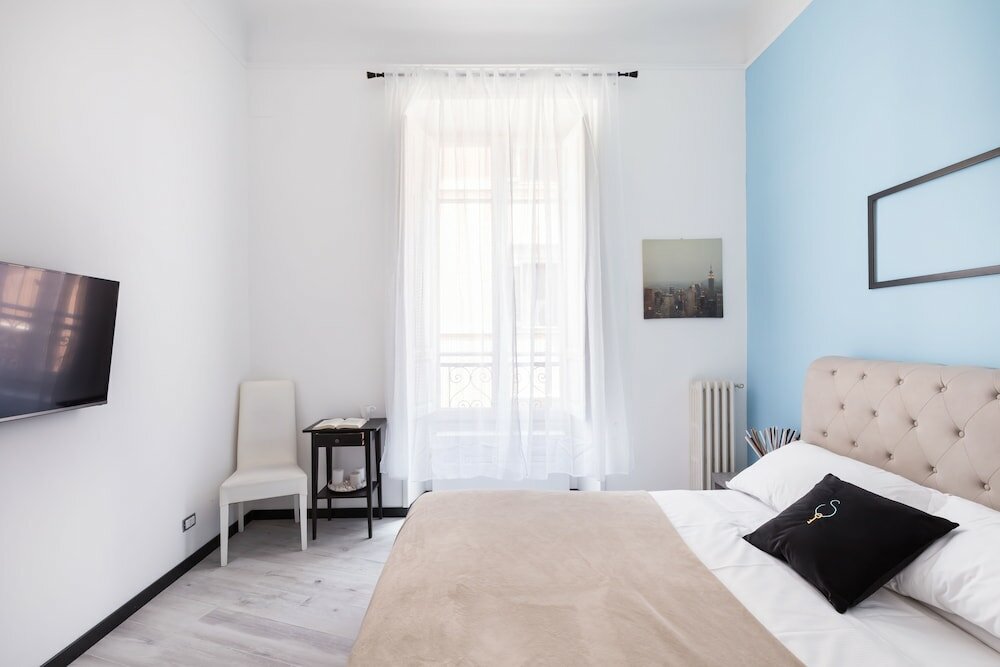 Фото A World Aparts - The Artist's Suite