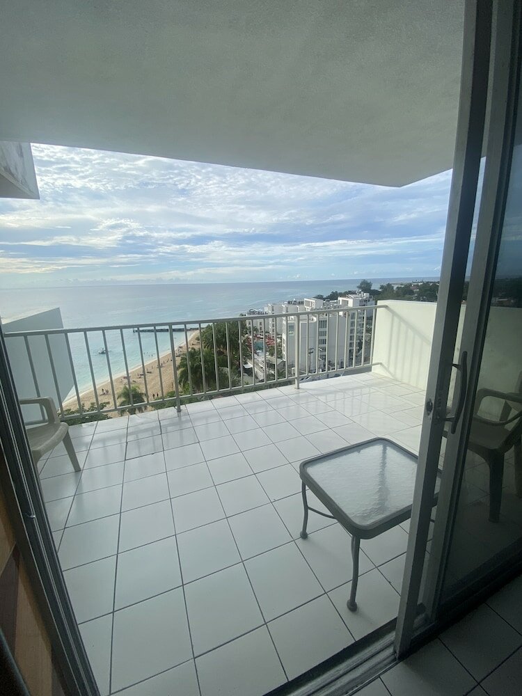 Фото Montego Bay Club