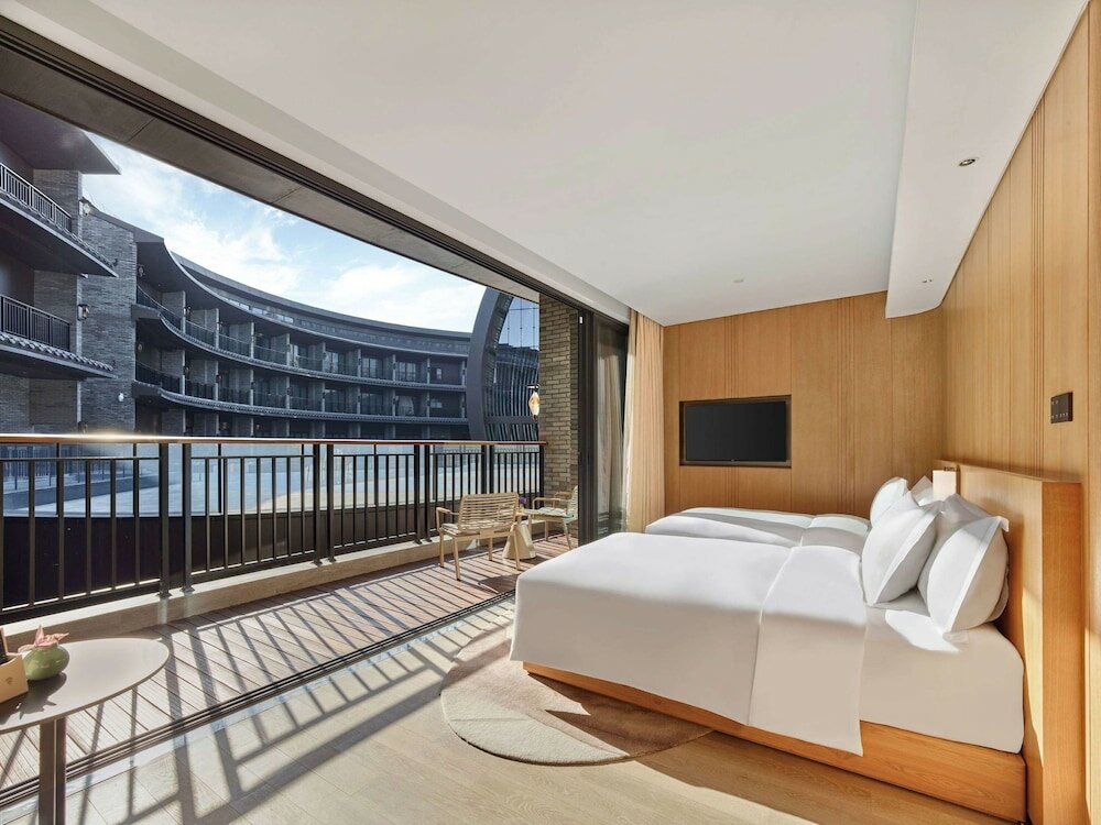 Фото Garrya Huzhou Lucun