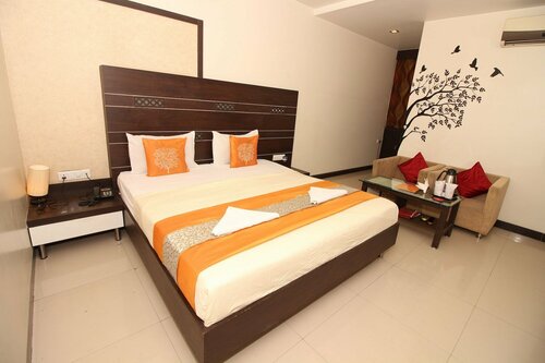 Гостиница Hotel Meera в Райпуре