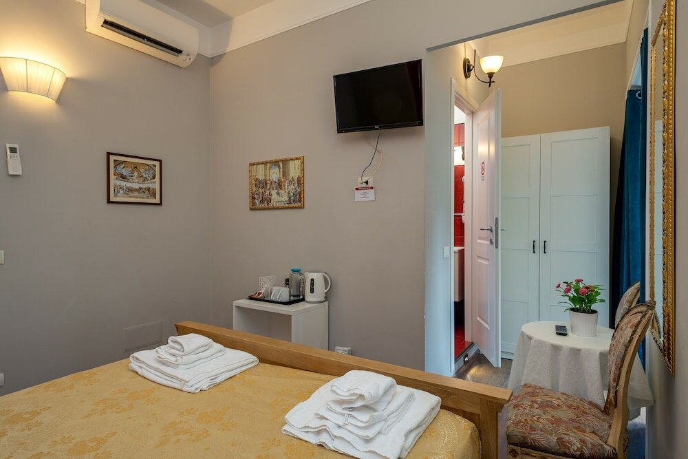 Фото Raphael Rooms