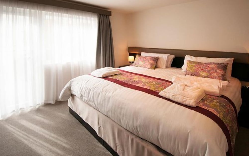 Фото Mannin Hotel