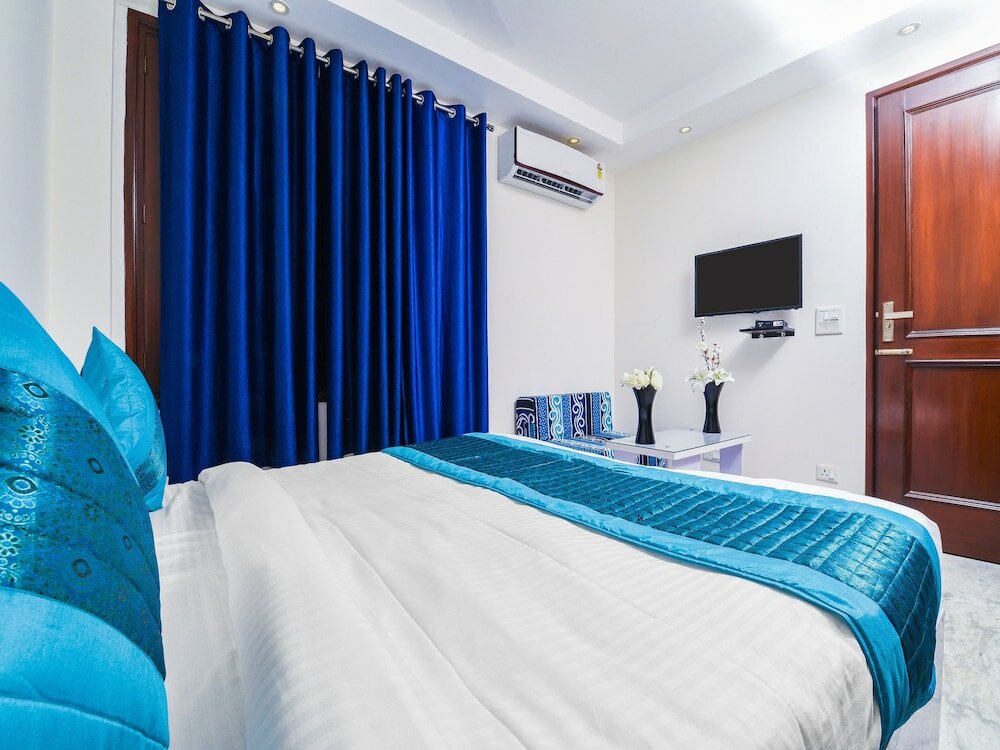 Фото Oyo 15623 Golden Crystal