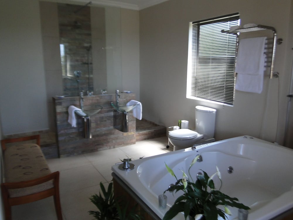 Фото Bluewater Beach Accommodation