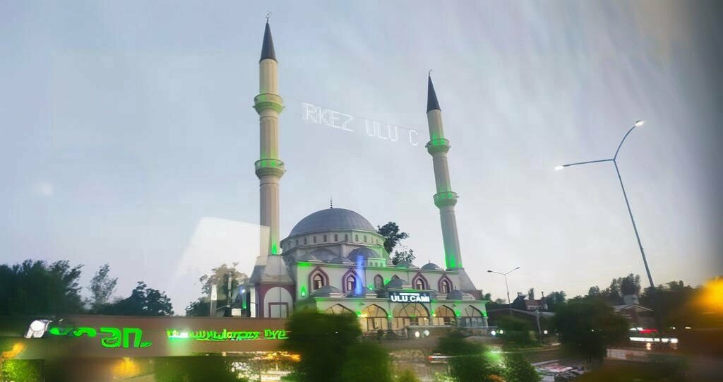 Mosque Ulu Mosque, Van, photo